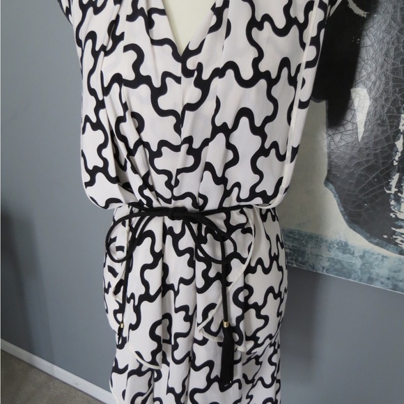 Diane Von Furstenberg Silk Dress - Picture 4 of 8